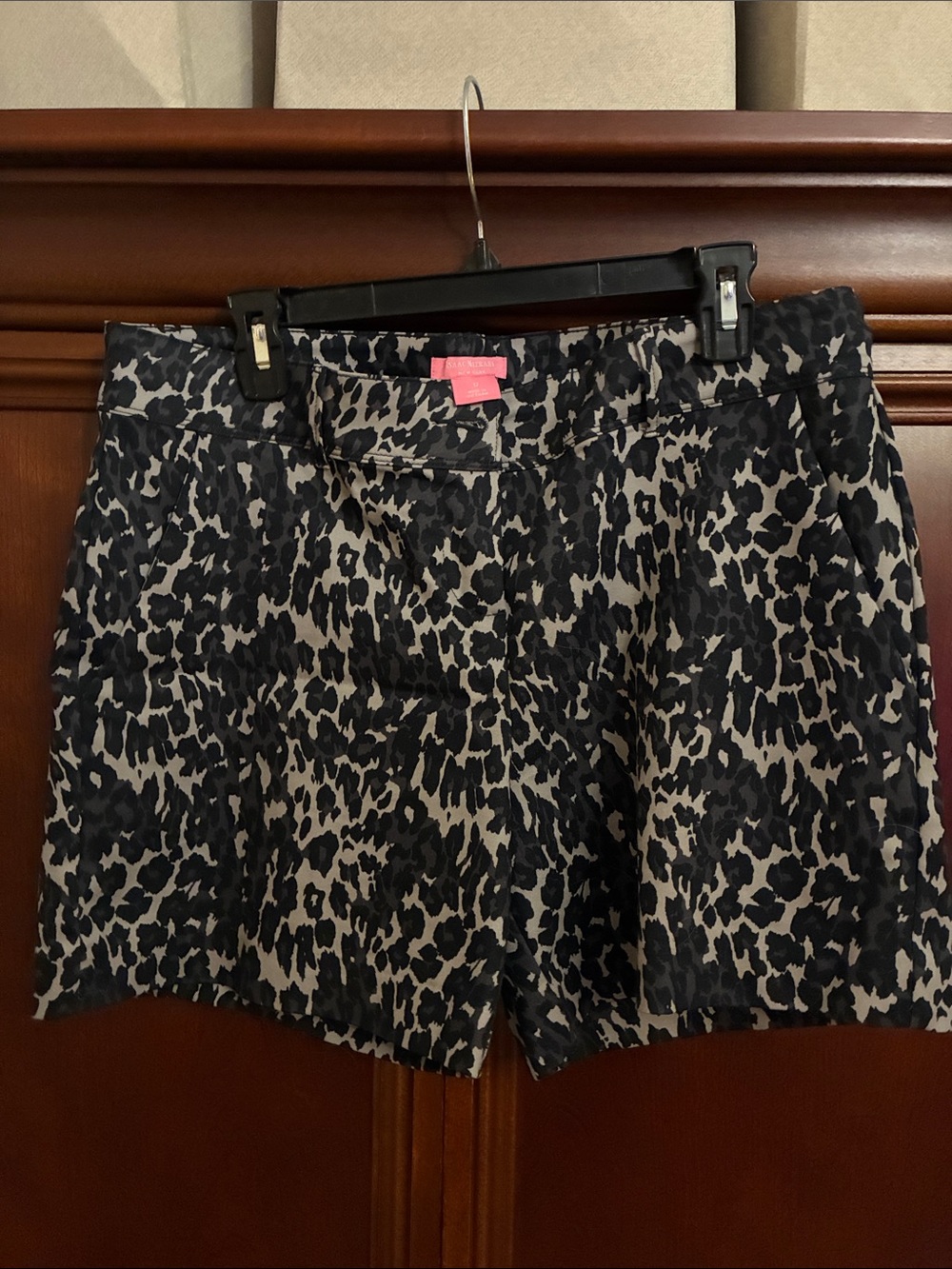Isaac Mizrahi Black and White Leopard Print Bermudas